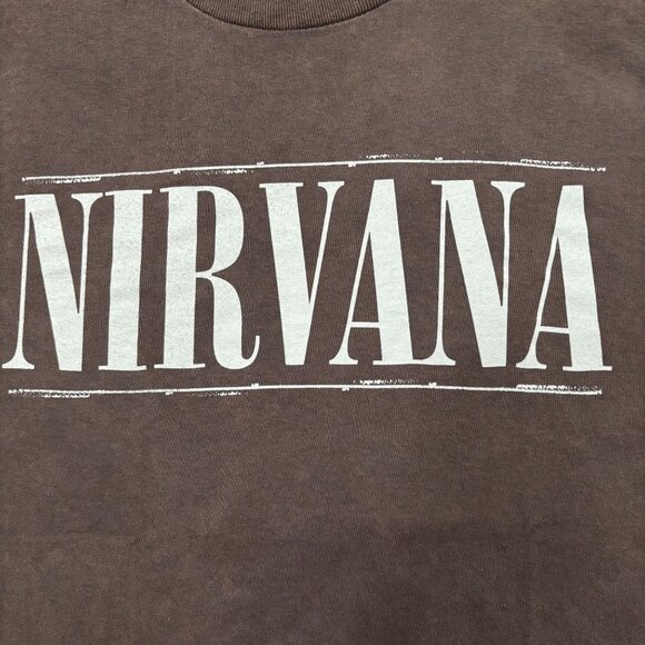 Nirvana Nevermind Smiley Grunge Band T-Shirt Size Large - Picture 2 of 4